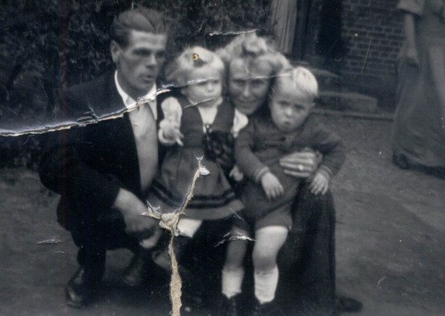 Opa und Oma mit Sigmund und Traudi