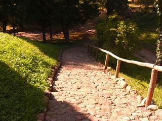 alte Treppe zum Krummen Haus