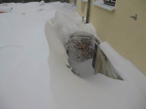der Keller ist auf einen Meter zugeweht